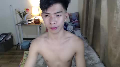 clyde_twinkx online show from February 6, 11:07 am