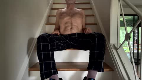 clydeninethousand online show from September 21, 6:08 pm