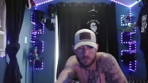 colevan2390 online show from December 13, 8:59 pm