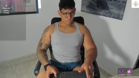 coltonmassif_ online show from October 24, 7:59 pm