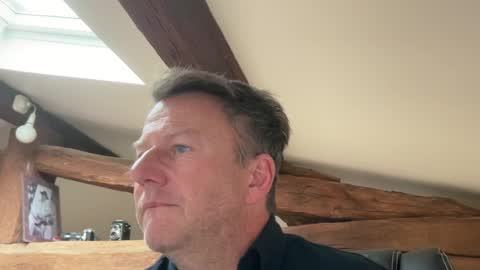 Snapshot of compay69 chatting on December 17, 12:43 pm compay69 online show from December 17, 12:43 pm