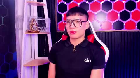 Connor   online show from July 5, 9:11 pm
