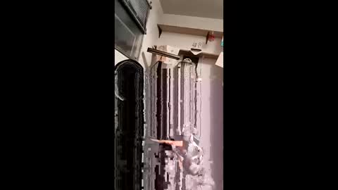 Derek online show from March 21, 6:17 am