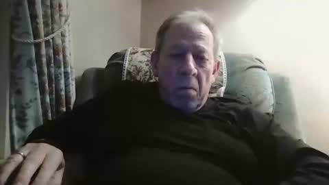 courieral1 online show from November 24, 6:20 pm