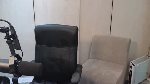 cbl online show from January 15, 3:58 pm