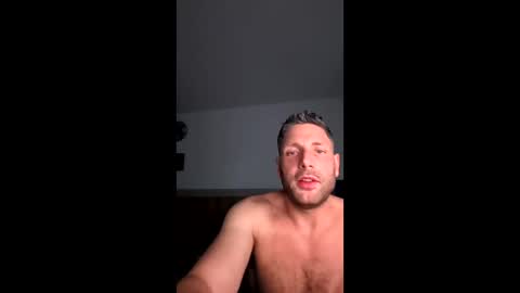 craigatullett online show from April 13, 7:03 pm