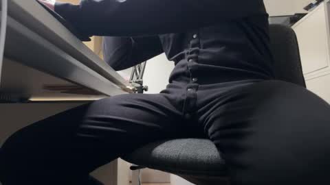 Snapshot of cranbb chatting on October 15, 10:06 pm CranBB online show from October 15, 10:06 pm