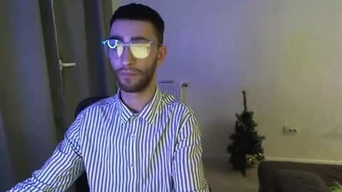 crazy online show from January 9, 8:44 pm