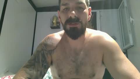 Snapshot of crazycouple1011 chatting on September 22, 11:59 pm funcouple online show from September 22, 11:59 pm