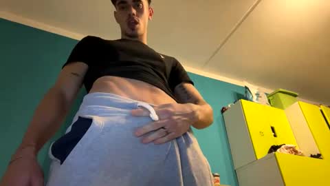 Snapshot of crazydickboy3 chatting on January 13, 6:16 pm crazydickboy3 online show from January 13, 6:16 pm