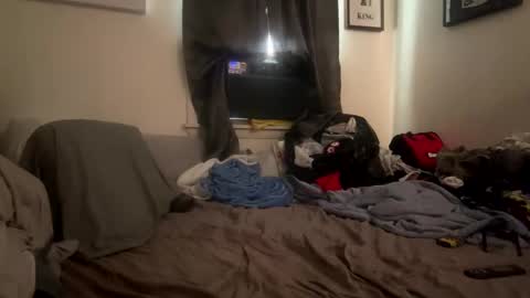 crazydill28 online show from April 11, 9:40 pm