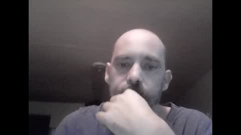 Snapshot of crazyheratic8 chatting on October 21, 1:31 am crazyheratic8 online show from October 21, 1:31 am