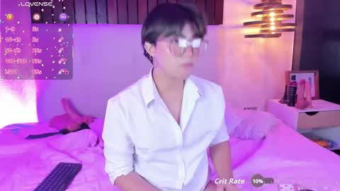 Snapshot of creamy_angelo chatting on October 15, 10:17 pm creamy_angelo online show from October 15, 10:17 pm