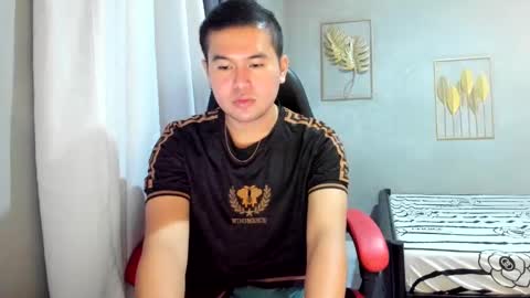 Snapshot of creamynow chatting on January 30, 6:24 am BareCreamyCum online show from January 30, 6:24 am