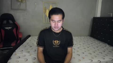 Snapshot of creamynow chatting on December 19, 3:52 pm BareCreamyCum online show from December 19, 3:52 pm