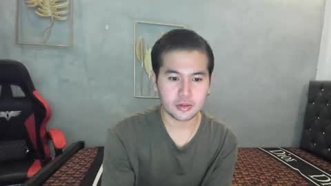 Snapshot of creamynow chatting on December 12, 3:10 am BareCreamyCum online show from December 12, 3:10 am