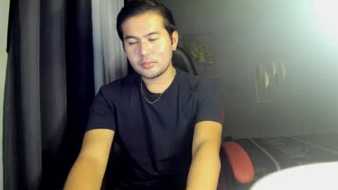 Snapshot of creamynow chatting on December 28, 3:59 pm BareCreamyCum online show from December 28, 3:59 pm