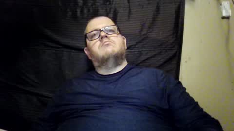 Snapshot of creeeping_death chatting on December 18, 7:36 am The hopeless romantic online show from December 18, 7:36 am