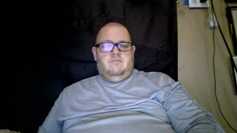 Snapshot of creeeping_death chatting on January 17, 8:59 pm The hopeless romantic online show from January 17, 8:59 pm