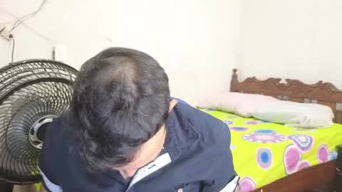 Snapshot of cris_simons chatting on February 23, 9:36 pm cris_simons online show from February 23, 9:36 pm