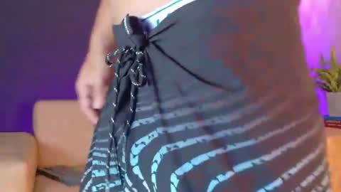 criss_hardcock_ online show from June 26, 12:41 pm