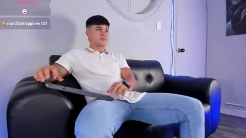 Cristopher online show from March 6, 2:03 pm