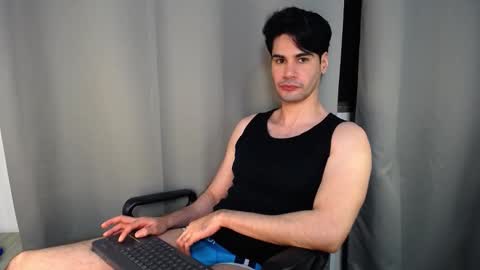 cristopher online show from December 5, 11:01 pm