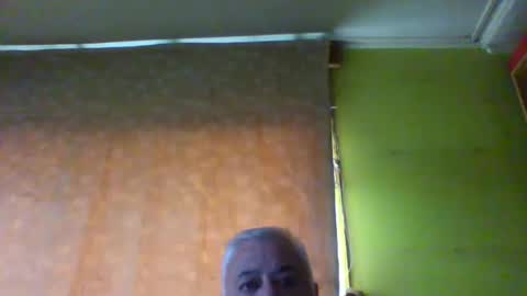 crmperez online show from November 24, 9:05 pm