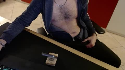 crocken_bisc online show from January 9, 5:40 pm