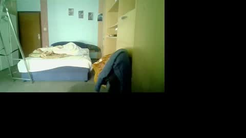 Snapshot of crodick1 chatting on October 27, 9:55 am smallcookboy online show from October 27, 9:55 am