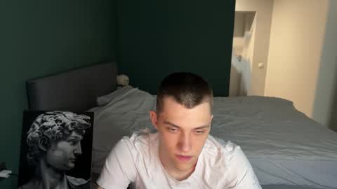 cronck52 online show from December 22, 9:45 pm