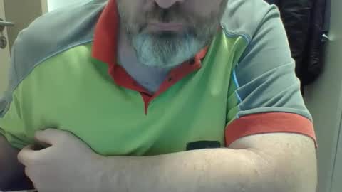 Crouch1 online show from November 7, 8:39 am