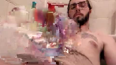 Snapshot of cruzman01 chatting on October 8, 12:04 am cruzman01 online show from October 8, 12:04 am