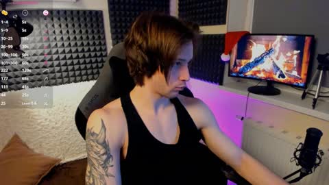 Crys online show from December 22, 7:31 pm