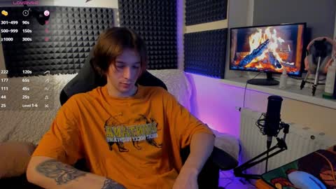 Crys online show from December 20, 7:07 pm