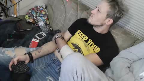 HornyFckerPhx online show from December 17, 6:09 pm