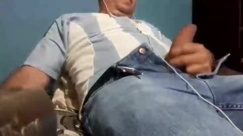 Snapshot of cumbian_chero chatting on October 1, 2:48 am cumbian_chero online show from October 1, 2:48 am