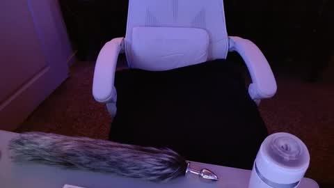 cumwatchthisdih online show from December 20, 5:47 am