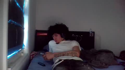 curlyandmixed online show from December 11, 9:33 pm