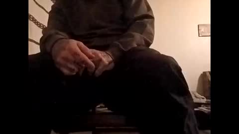 Herandthere online show from January 9, 11:37 am