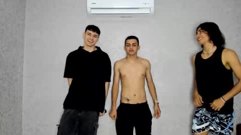 Snapshot of cute_boys18 chatting on March 12, 6:33 pm ARTURO-18 MATIAS-18 NIKOLAY-19 HADES-18 GABO-19 online show from March 12, 6:33 pm