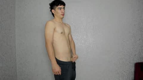 Snapshot of cute_boys18 chatting on January 9, 2:29 pm ARTURO-18 MATIAS-18 NIKOLAY-19 HADES-18 GABO-19 online show from January 9, 2:29 pm