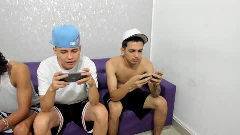 Snapshot of cute_boys18 chatting on January 24, 3:34 pm ARTURO-18 MATIAS-18 NIKOLAY-19 HADES-18 GABO-19 online show from January 24, 3:34 pm