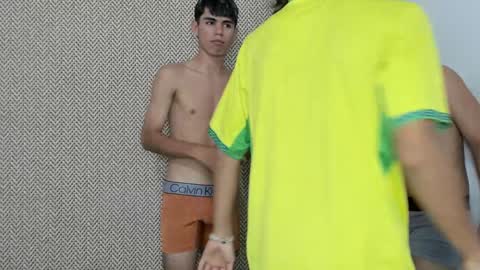 Snapshot of cute_boys18 chatting on December 31, 12:43 am ARTURO-18 MATIAS-18 NIKOLAY-19 HADES-18 GABO-19 online show from December 31, 12:43 am