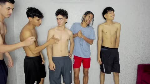Snapshot of cute_boys18 chatting on December 23, 2:39 pm ARTURO-18 MATIAS-18 NIKOLAY-19 HADES-18 GABO-19 online show from December 23, 2:39 pm