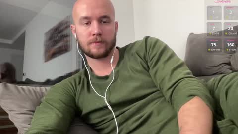 Snapshot of cute_skywalker chatting on December 12, 4:26 am cute_skywalker online show from December 12, 4:26 am