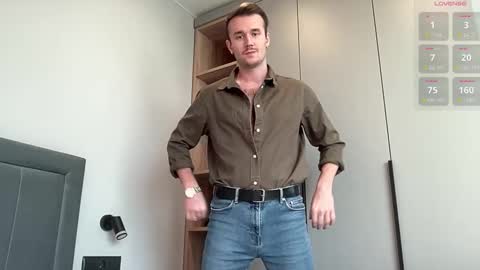 Snapshot of cute_skywalker chatting on September 17, 3:13 pm cute_skywalker online show from September 17, 3:13 pm