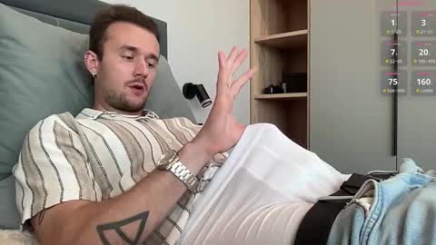 Snapshot of cute_skywalker chatting on September 21, 3:01 pm cute_skywalker online show from September 21, 3:01 pm
