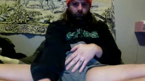 cutehungboi online show from February 10, 1:24 am