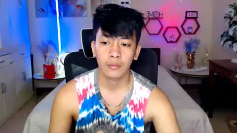 Neil Taylor online show from February 19, 2:19 am